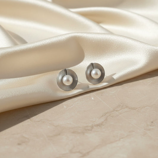 Laevie Gaia Textured Shell & Pearl Stud Earrings